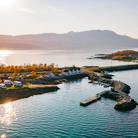 Camp Solbergfjord - Modern Sea *