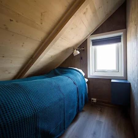 Camp Solbergfjord - Modern Sea * Dyroya